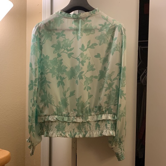 NWT INC Pretty White And Lime Green Floral Long Sleeve Blouse - Picture 2 of 12